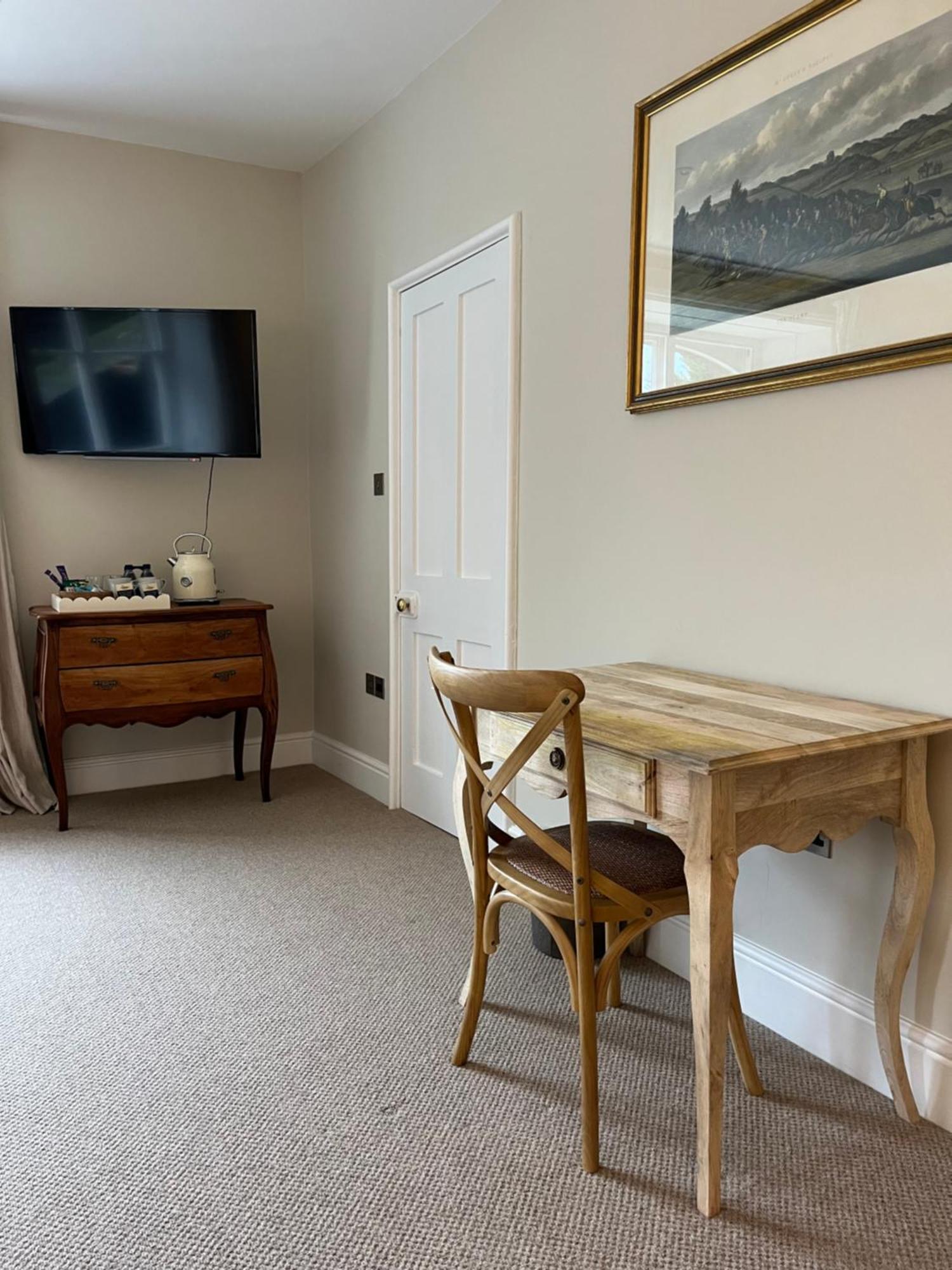 The Fox Inn Ansty  Экстерьер фото
